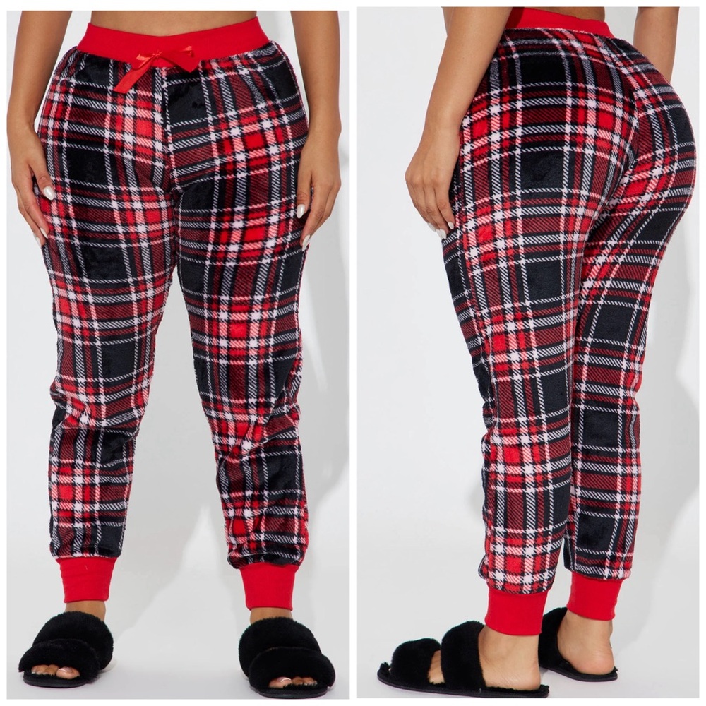•Pop it in Plaid• Soft Plush Pajama Pants